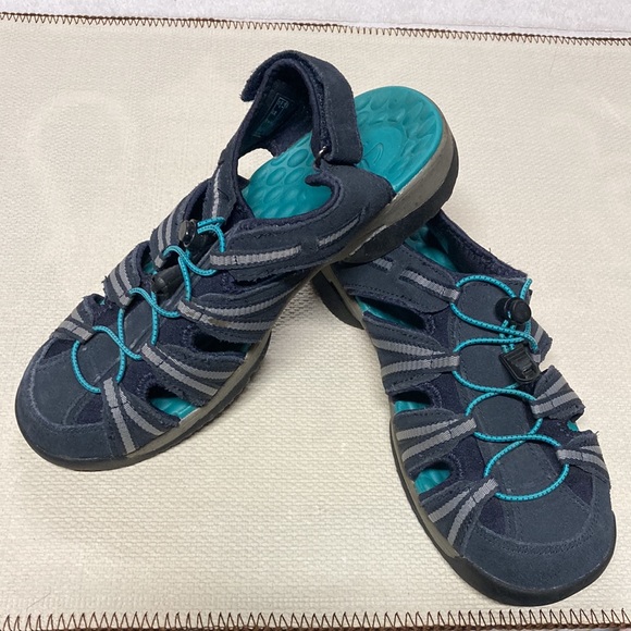 CLARKS Collection Blue Tuvia Madee Fisherman Sporty Adjustable Sandal Shoe Sz 8 - Picture 2 of 9